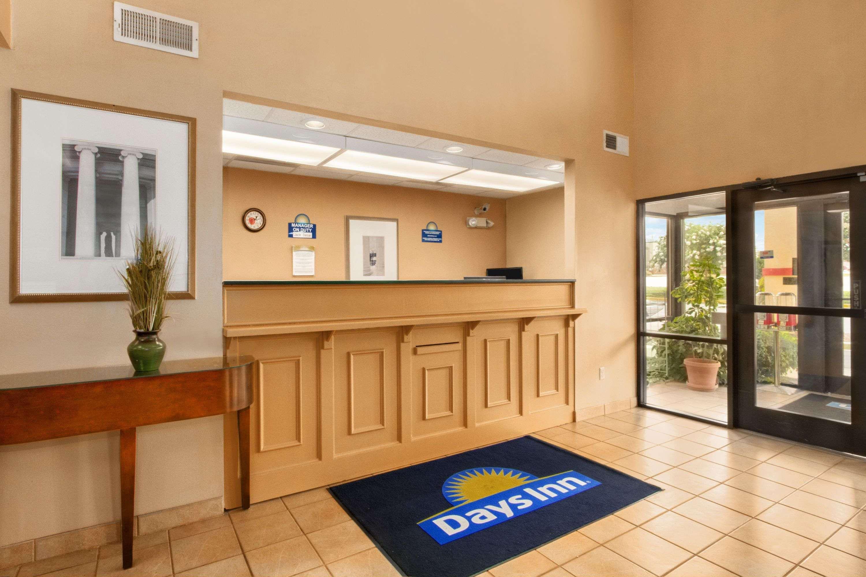 Days Inn By Wyndham Mauldin/Greenville Eksteriør billede